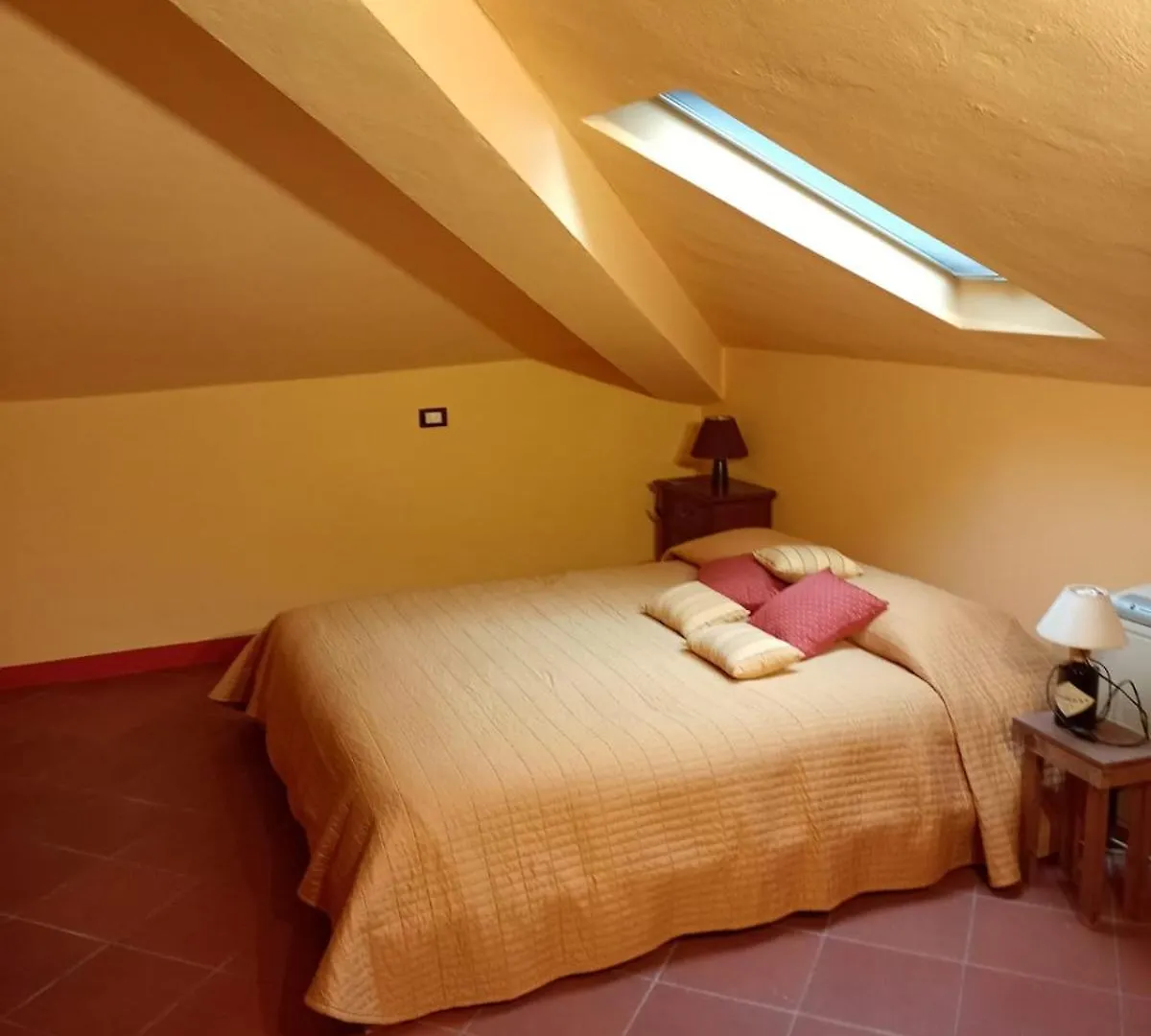 La Mansarda Di Ele Apartment Lucca Italy